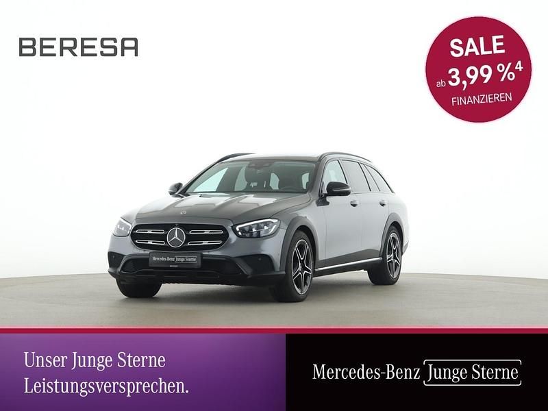 Grau Gebraucht 2022 Mercedes E220 Avantgarde Kombi | 44.780 € - Bild 1/3