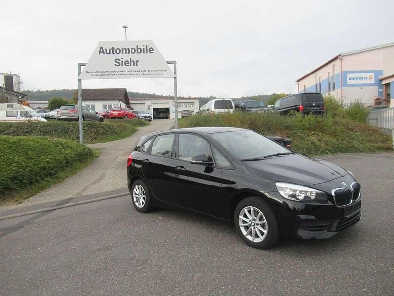 Gebraucht BMW 218 Advantage 140 PS (102 kW) 2019 Bonnetfluidblackmet. Kombi