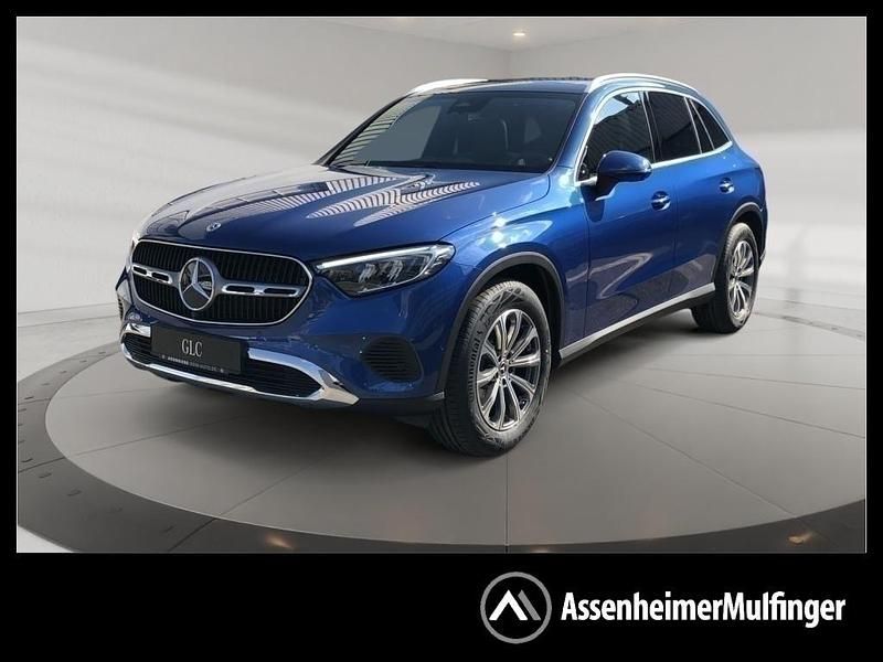 Blau Gebraucht 2025 Mercedes GLC220 SUV | 57.879 € - Bild 1/4