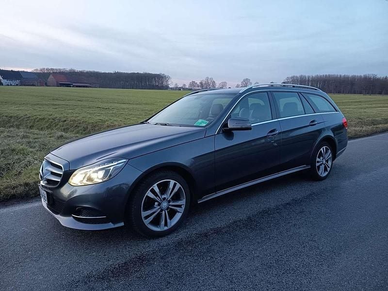 Gebraucht Mercedes E220 170 PS (125 kW) 2015 Kombi
