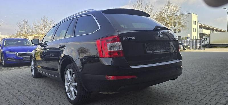 Gebraucht Skoda Octavia Elegance 179 PS (131 kW) 2013 Schwarz Kombi