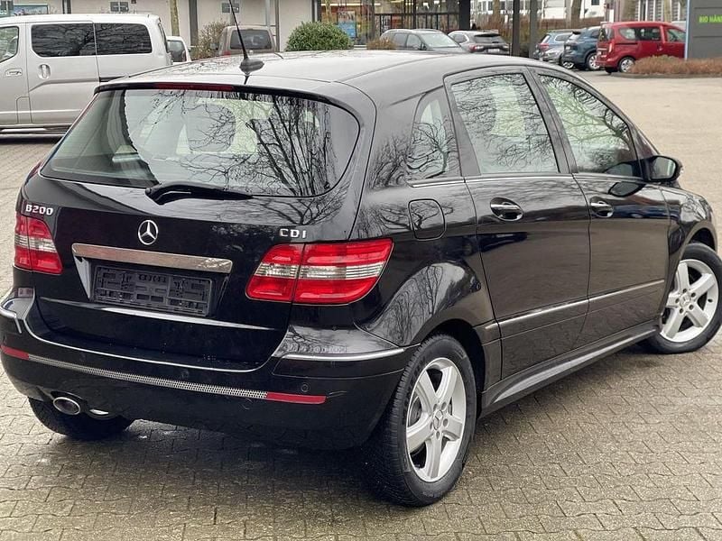 Gebraucht Mercedes B200 140 PS (102 kW) 2008 Schwarz Van / Kleinbus