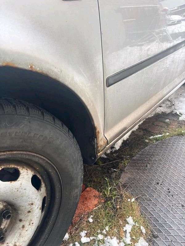 Gebraucht VW Golf IV 75 PS (55 kW) 2003 Silber Kleinwagen