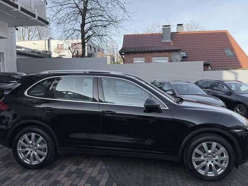 Gebraucht Porsche Cayenne 245 PS (180 kW) 2012 Schwarz SUV