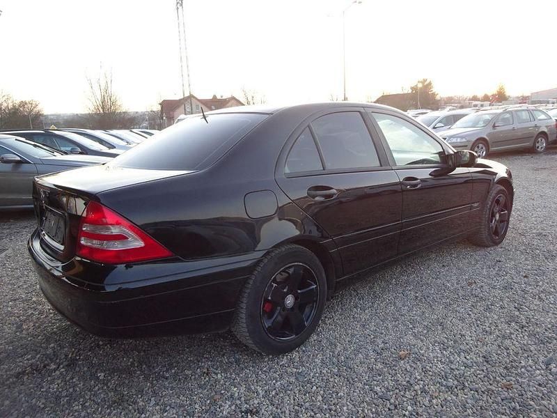 Gebraucht Mercedes C320 Classic 218 PS (160 kW) 2003 Schwarz Limousine