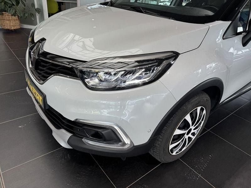 Gebraucht Renault Captur Intens 150 PS (110 kW) 2019 Schwarz SUV