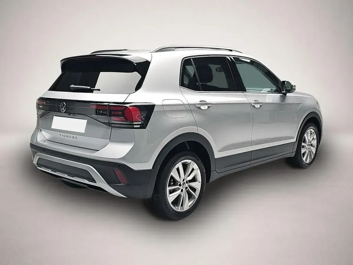 Neu VW T-Cross Life 116 PS (85 kW) 2026 Manufacturer SUV