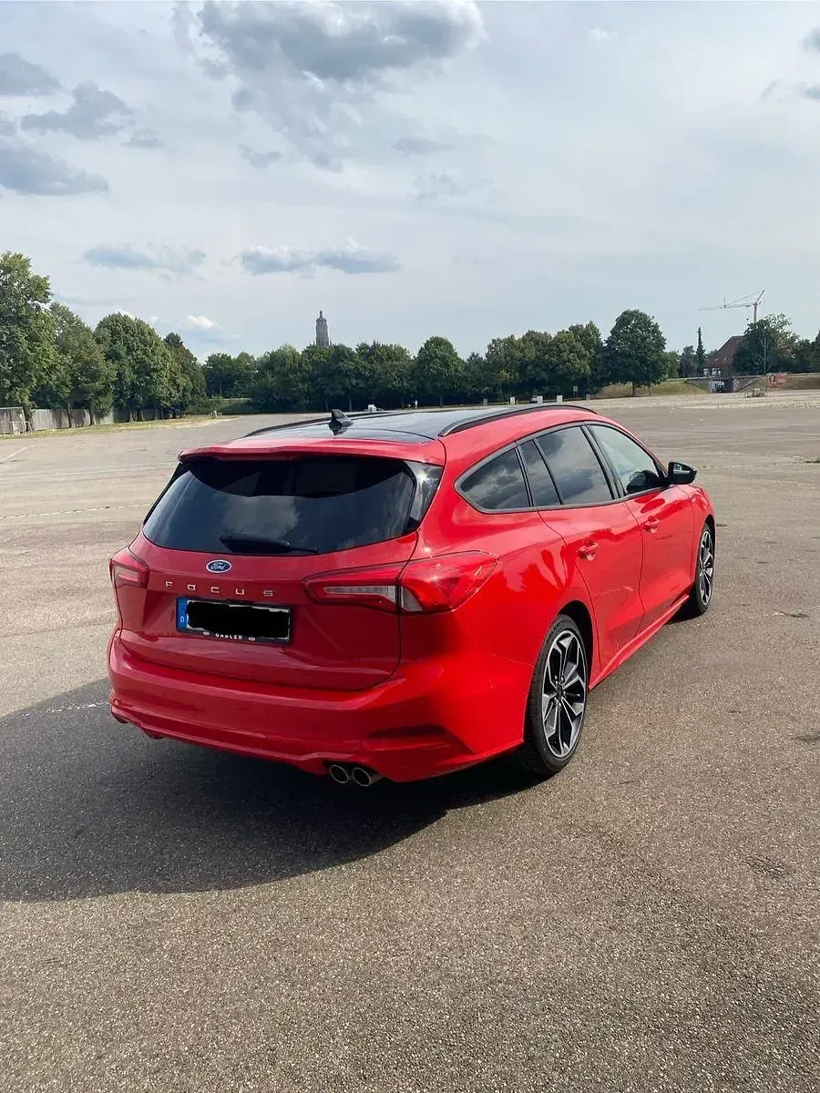 Gebraucht Ford Focus ST-Line 150 PS (110 kW) 2019 Rot Kombi