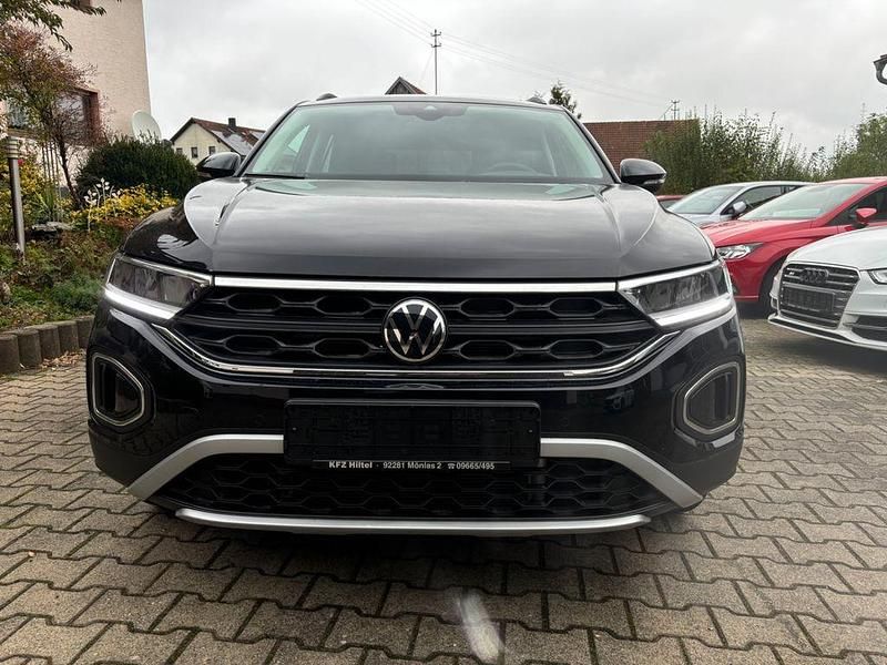 Deep black perleffekt Gebraucht 2024 VW T-Roc Edition SUV | 28.600 € - Bild 1/4