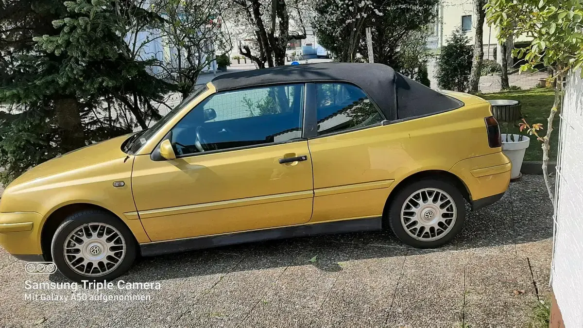 Gebraucht VW Golf Highline 90 PS (66 kW) 1999 Gelb Cabrio