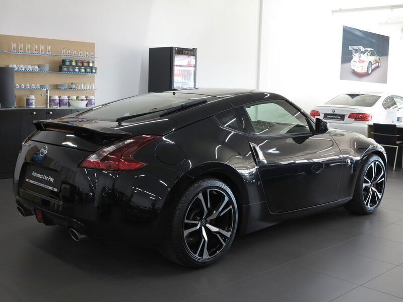 Gebraucht Nissan 370Z Pack 328 PS (241 kW) 2018 Black pearl (m) Coupé