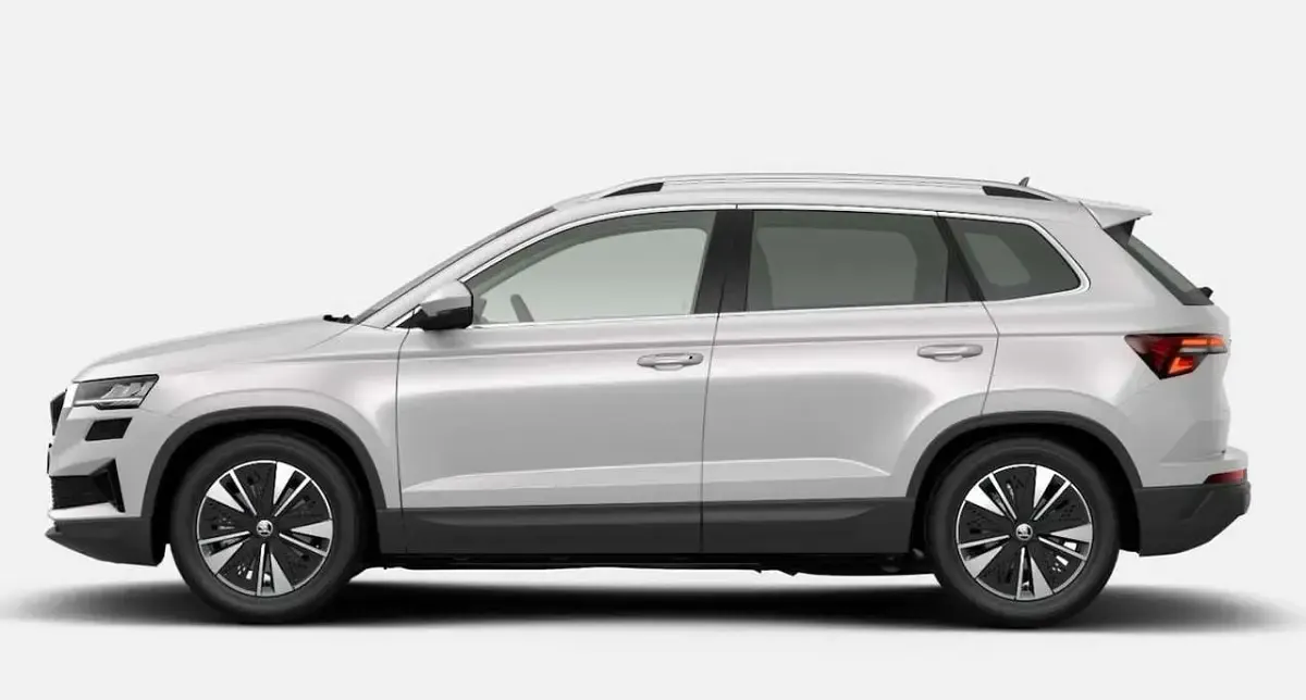 Neu Skoda Karoq Selection 150 PS (110 kW) 2025 Brillantsilber metallic SUV