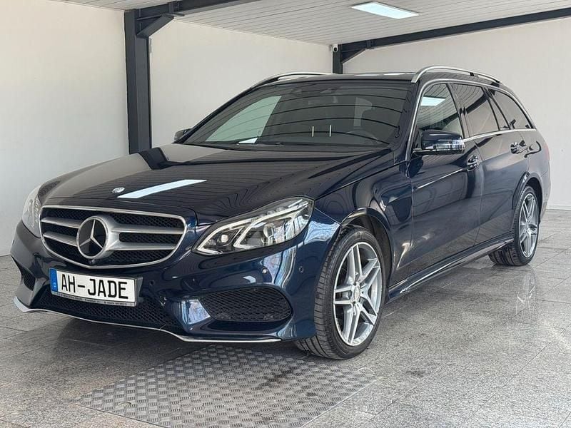 Gebraucht Mercedes E350 AMG 252 PS (185 kW) 2014 Blau Limousine
