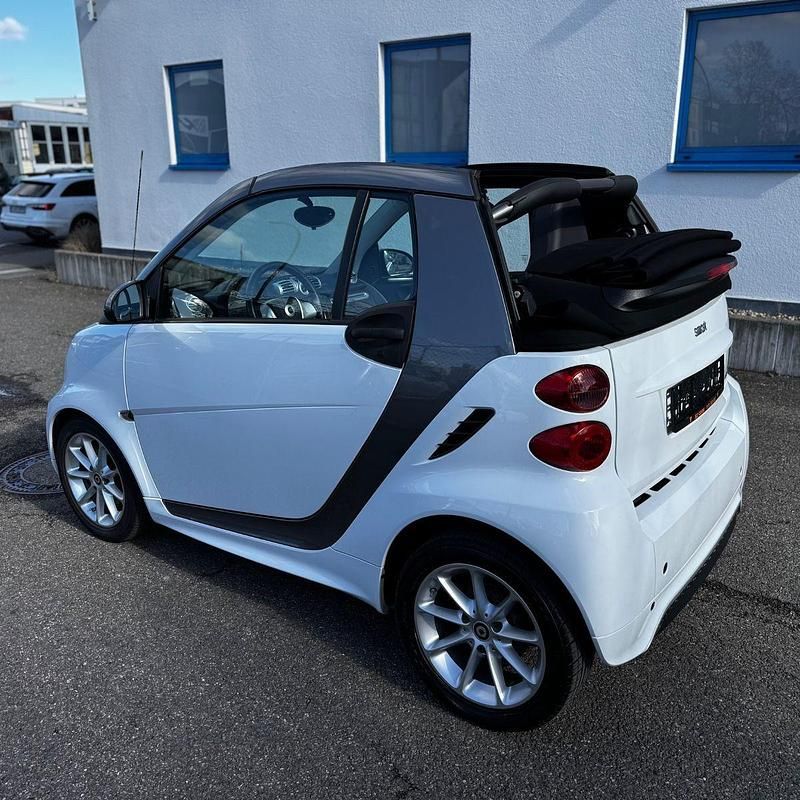 Gebraucht Smart ForTwo Cabrio 71 PS (52 kW) 2014 Weiß Cabrio