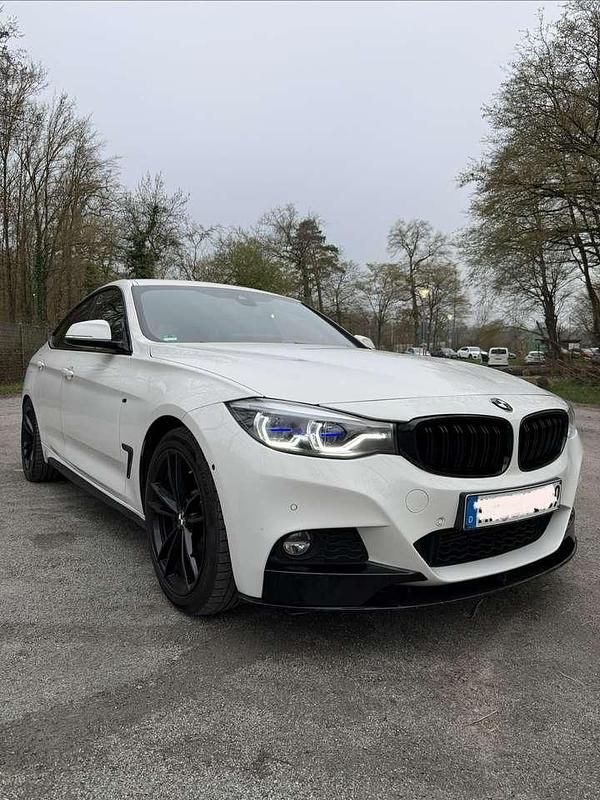 Gebraucht BMW 325 M Sport 224 PS (164 kW) 2017 Weiß Limousine