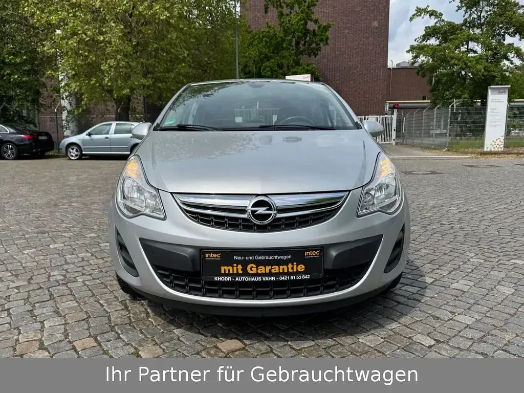 Gebraucht Opel Corsa Active 87 PS (63 kW) 2013 Silber Kleinwagen