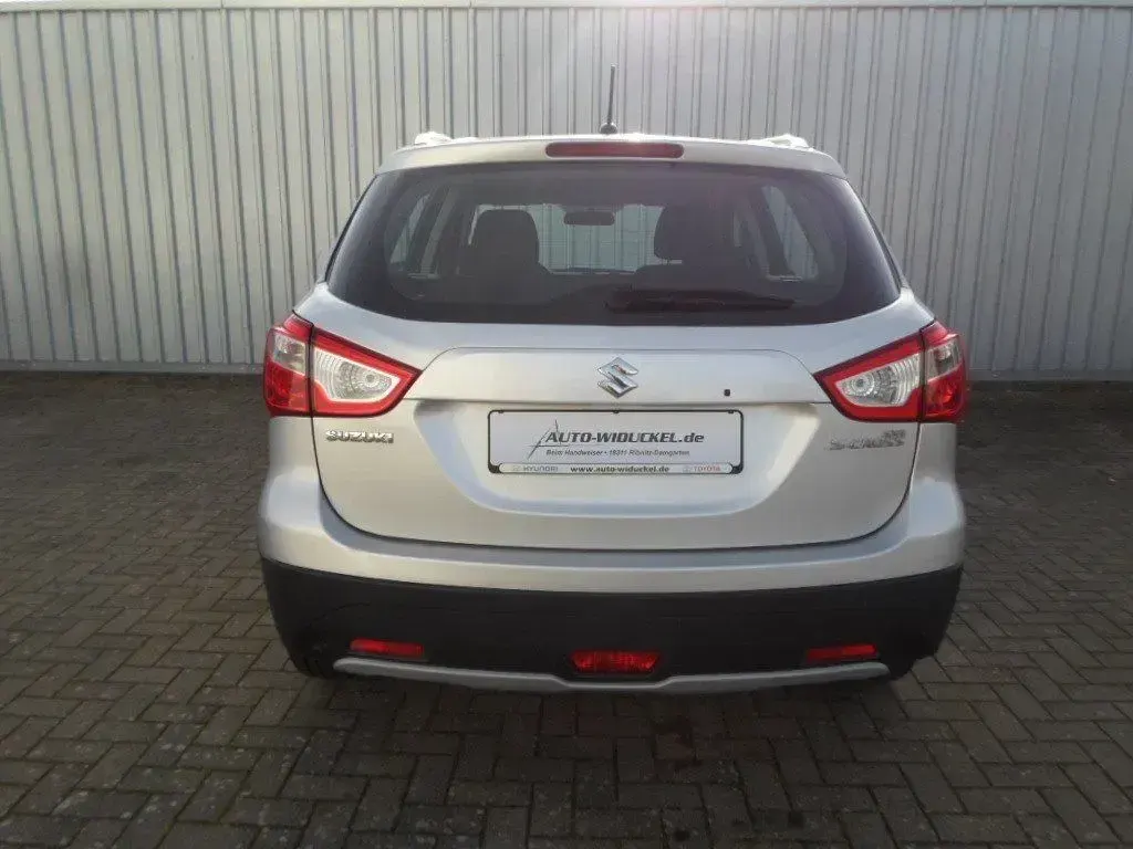 Gebraucht Suzuki SX4 S-Cross Comfort 120 PS (88 kW) 2014 Silber SUV