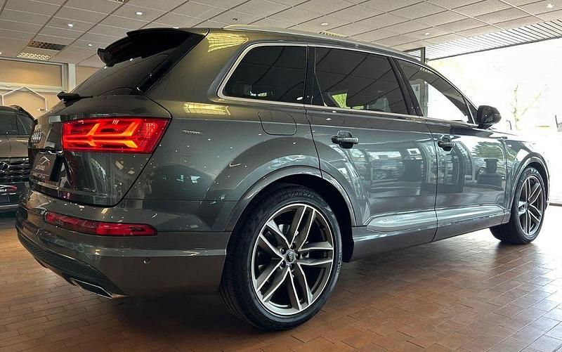 Gebraucht Audi Q7 S-Line 272 PS (200 kW) 2015 Grau SUV