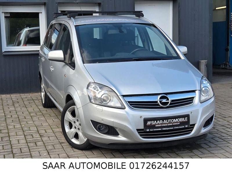 Silber Gebraucht 2012 Opel Zafira Family Van / Kleinbus | 3.999 € (Guter Preis) - Bild 1/4