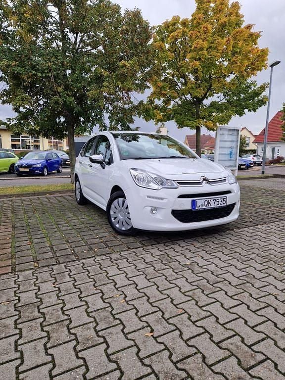 Weiß Gebraucht 2013 Citroën C3 PureTech Kleinwagen | 5.500 € (Etwas zu teuer) - Bild 1/3