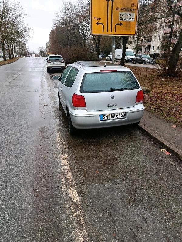 Gebraucht VW Polo 80 PS (58 kW) 2000 Grau Kleinwagen