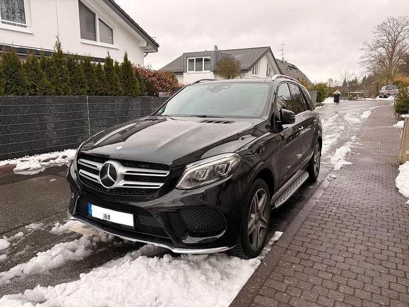 Gebraucht Mercedes GLE350 AMG line 256 PS (188 kW) 2016 Schwarz SUV