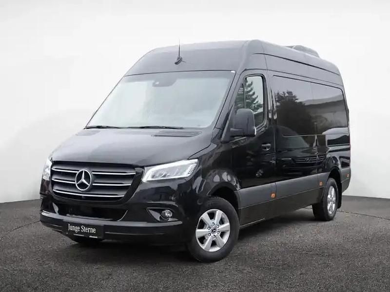 Gebraucht Mercedes Sprinter 190 PS (139 kW) 2024 Schwarz Van