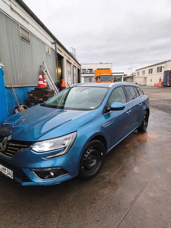 Blau Gebraucht 2016 Renault Mégane GrandTour Bose Edition Kombi | 7.700 € (Guter Preis) - Bild 1/4