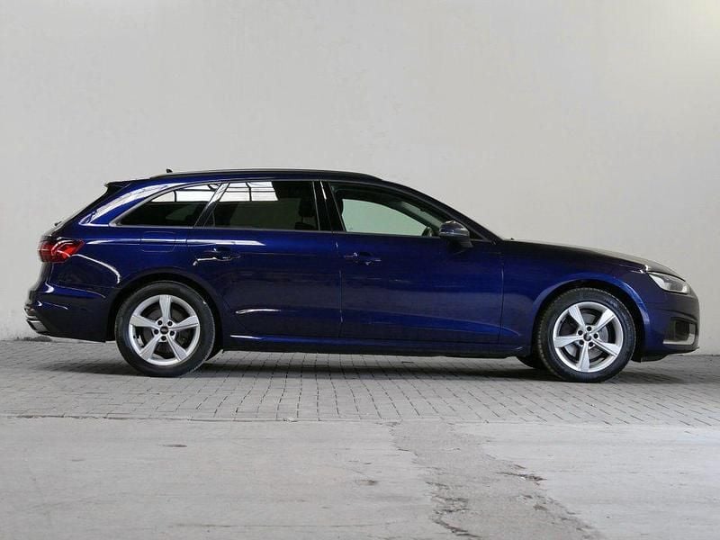 Gebraucht Audi A4 Advanced Plus 163 PS (119 kW) 2022 Blau Kombi