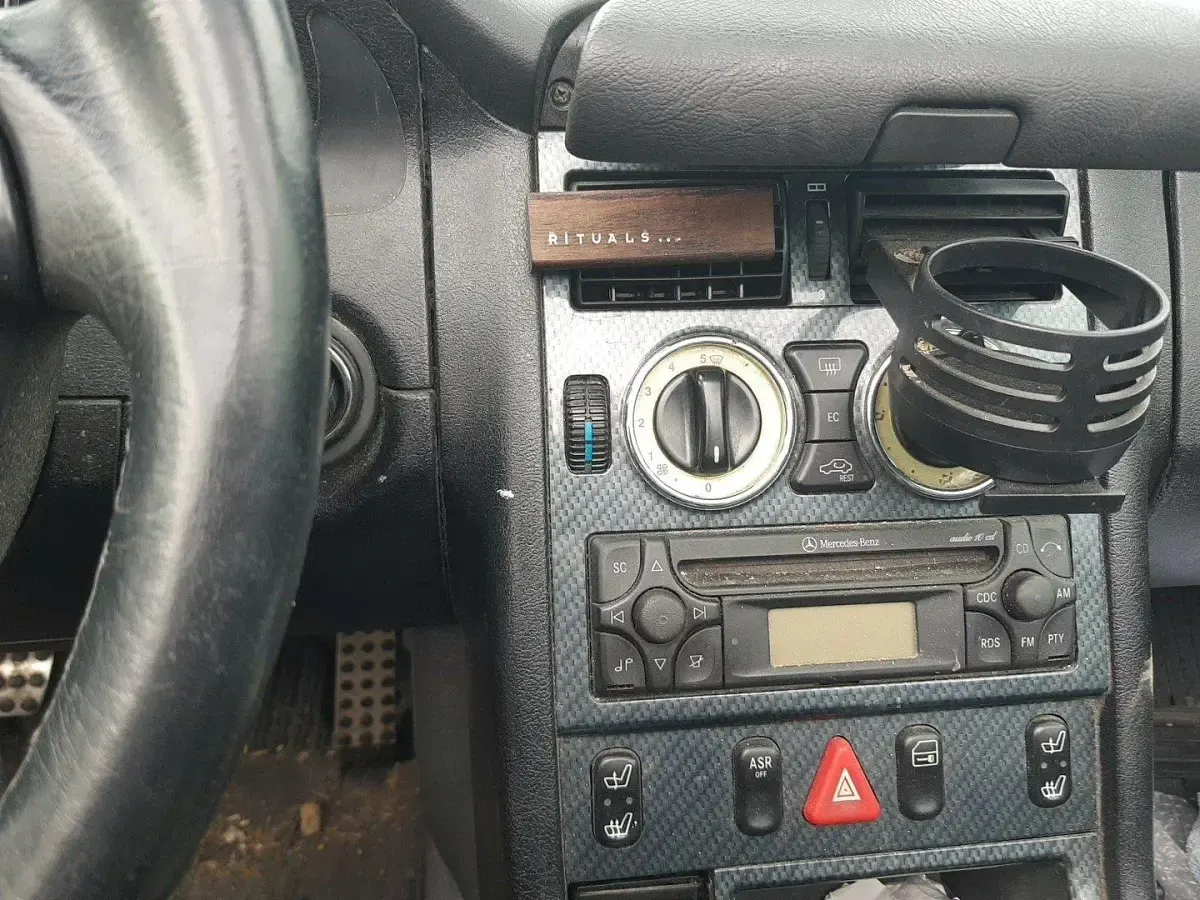 Gebraucht Mercedes SLK200 136 PS (100 kW) 2000 Silber Cabrio