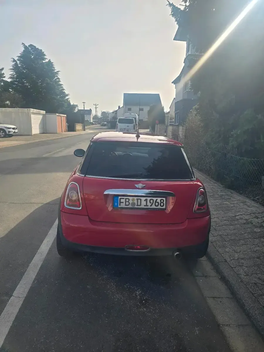 Gebraucht Mini ONE 98 PS (72 kW) 2010 Rot Kleinwagen