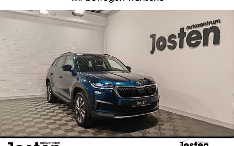 Blau Gebraucht 2022 Skoda Kodiaq Tour SUV | 30.790 € (Guter Preis) - Bild 1/4
