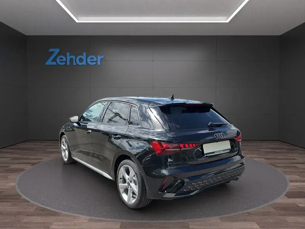 Gebraucht Audi A3 204 PS (150 kW) 2026 Schwarz Limousine