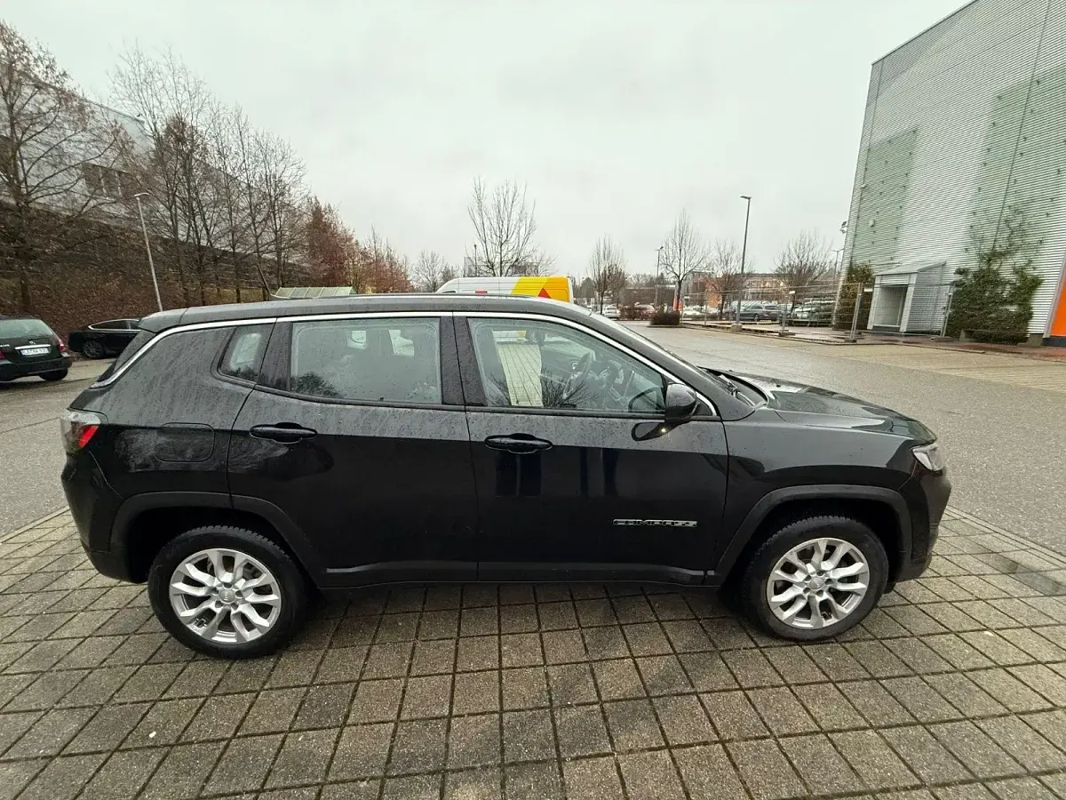 Occasion Jeep Compass 131 ch (96 kW) 2024 Noir SUV