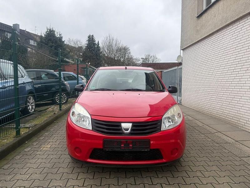 Gebraucht Dacia Sandero Ambiance 75 PS (55 kW) 2009 Rot Limousine