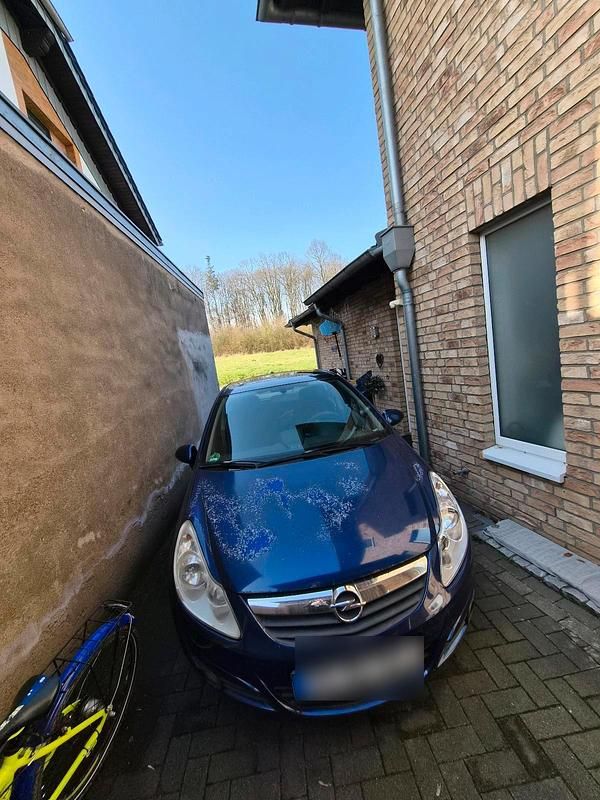 Second-hand Opel Corsa 80 CP (58 kW) 2009 Albastru Hatchback