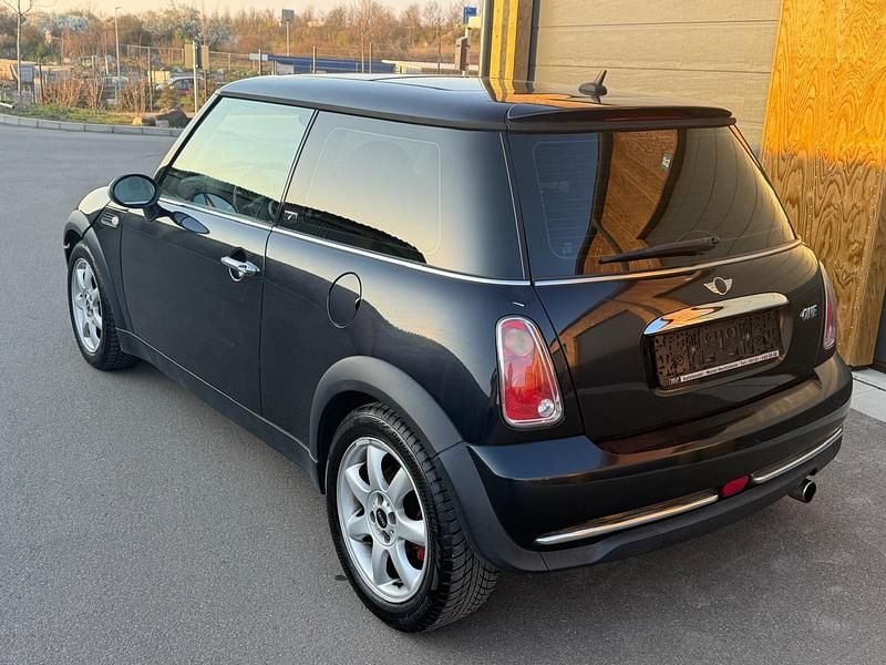 Gebraucht Mini Cooper 90 PS (66 kW) 2006 Schwarz Kleinwagen