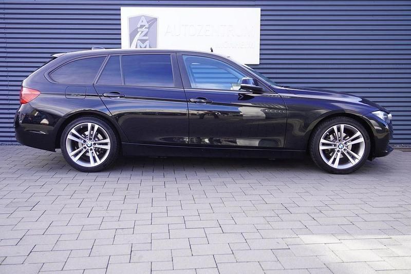 Gebraucht BMW 318 Advantage 136 PS (100 kW) 2016 Schwarz ii Kombi