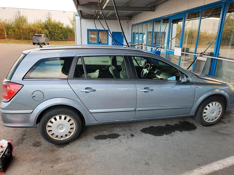 Gebraucht Opel Astra 105 PS (77 kW) 2005 Grau Kombi