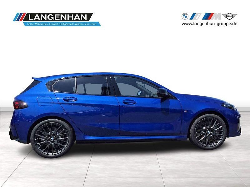 Używany BMW M135 Performance 300 KM (220 kW) 2025 Niebieski Hatchback