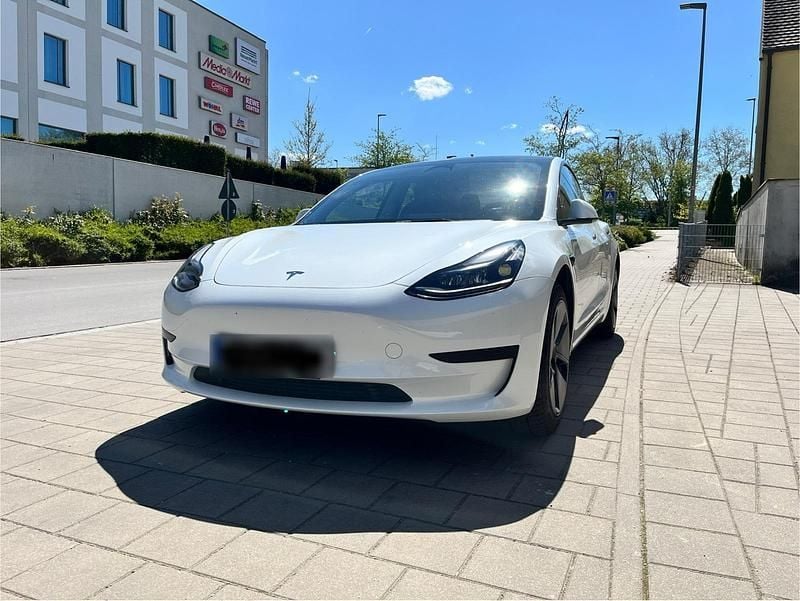 Gebraucht Tesla Model 3 RWD 208 kW (283 PS) 2023 Weiß Limousine