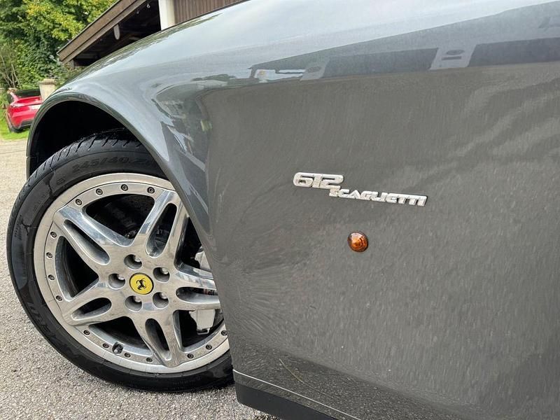 Grau Gebraucht 2006 Ferrari 612 Coupé | 79.900 € (Teuer) - Bild 1/4