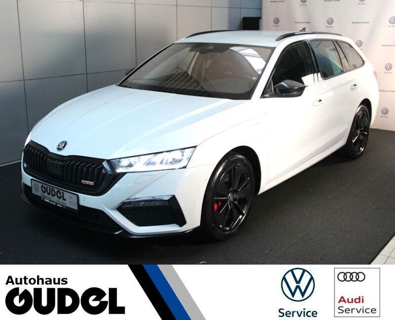 Moonweiss metallic Gebraucht 2021 Skoda Octavia RS Kombi | 22.770 € (Fairer Preis) - Bild 1/4