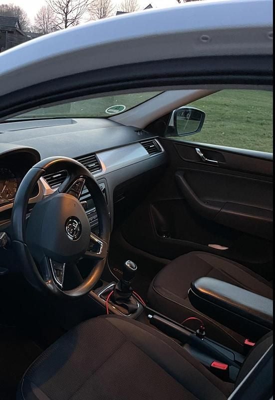 Gebraucht Skoda Rapid 101 PS (74 kW) 2013 Kleinwagen