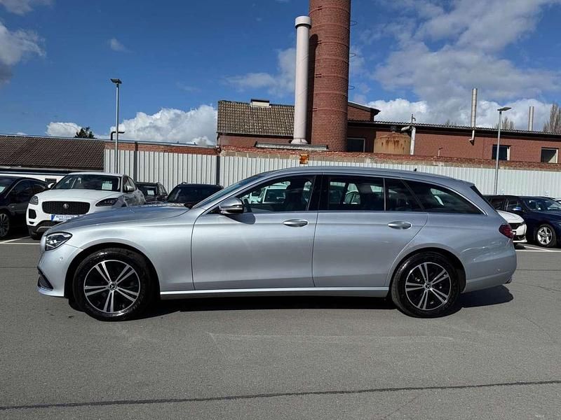 Gebraucht Mercedes E220 200 PS (147 kW) 2022 Hightechsilber metallic Kombi