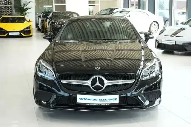 Usata Mercedes E250 204 CV (150 kW) 2016 Nero Cabrio