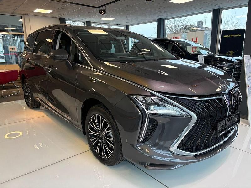 Neu DFSK Forthing 4 154 PS (113 kW) 2025 Grau Van / Kleinbus