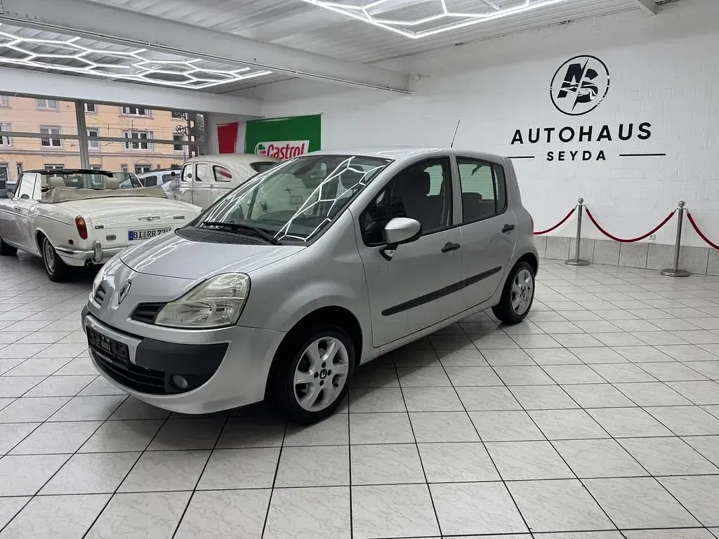 Gebraucht Renault Modus Avantage 75 PS (55 kW) 2009 Silber Van / Kleinbus