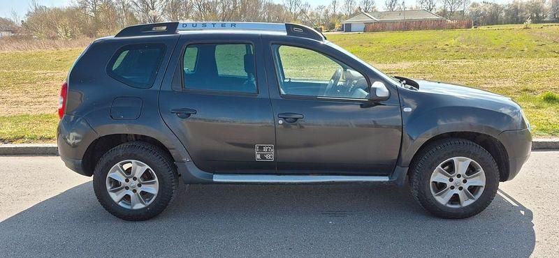 Gebraucht Dacia Duster Black Shadow 109 PS (80 kW) 2016 Schwarz SUV