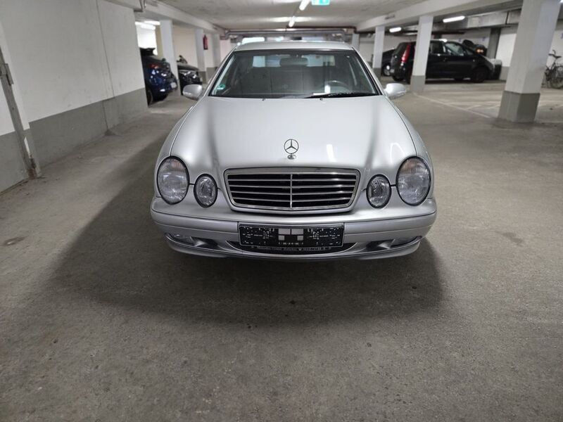 Grau Gebraucht 2000 Mercedes CLK200 Elegance Cabrio | 5.499 € (Superpreis) - Bild 1/4